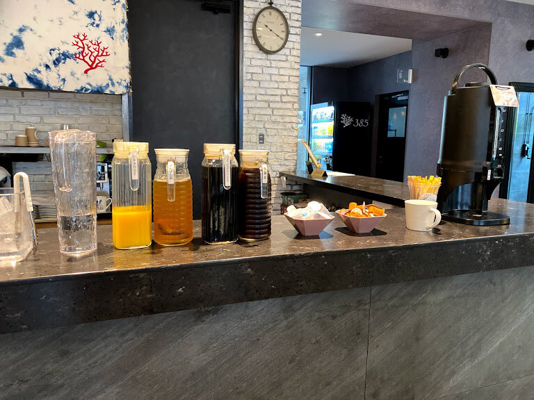 スープと飲み物のコーナー