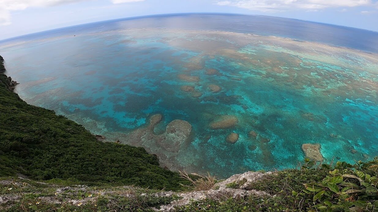 【行き方】宮古島の絶景!三角点とイグアナ岩を解説【動画あり】のサムネイル