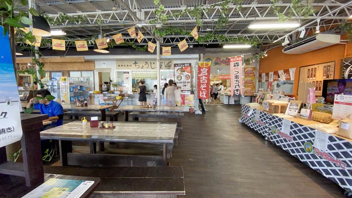 島CAFEやちょうじ屋があるイートイン