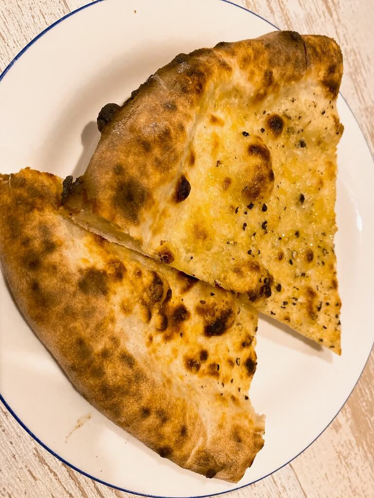 ピッツェリアCROWNの料理