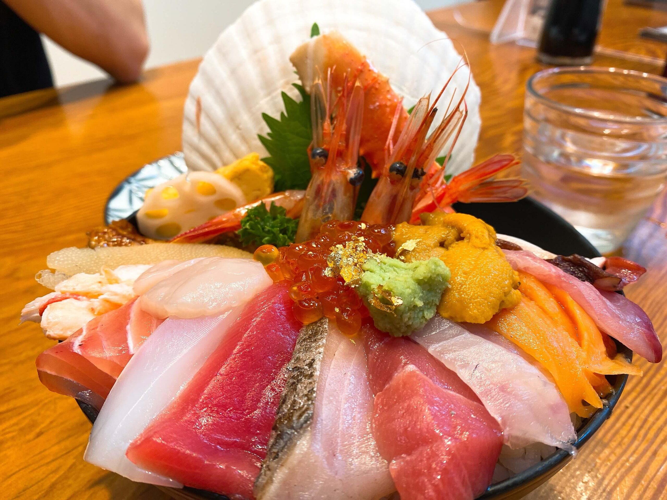 金沢・近江町市場の海鮮丼